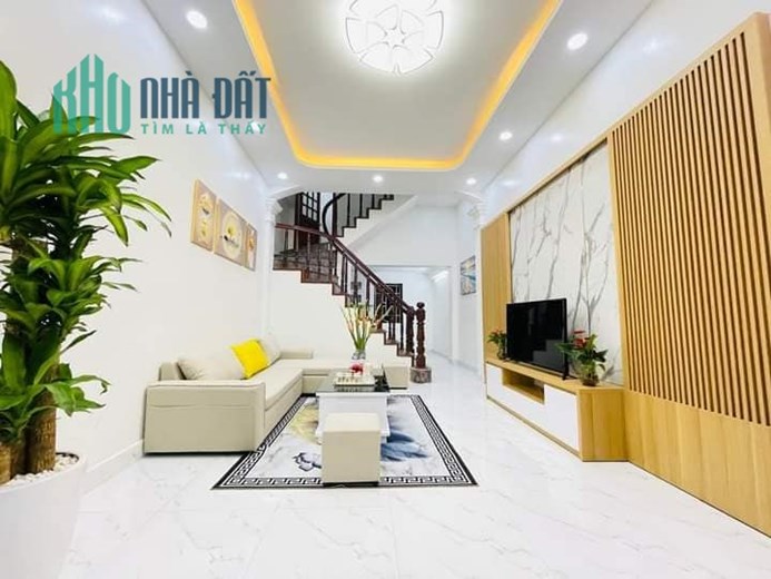 BÁN NHÀ SIÊU ĐẸP  VĂN CAO, BA ĐÌNH,  40 M, 5T, MT 4m,  2 MẶT THOÁNG,  GIÁ 5 TỶ.