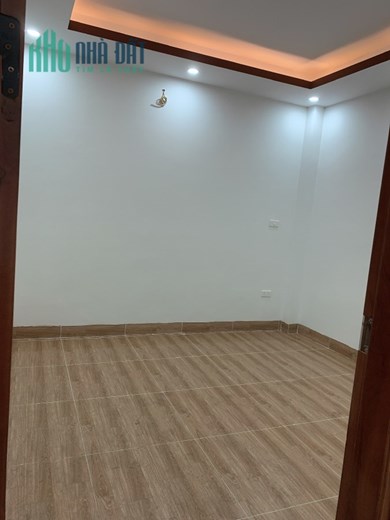 Nhà 4 tầng Sát ngã tư Canh, diện tích 40m2 mặt tiền 4m, 5 phút ra Mỹ Đình
