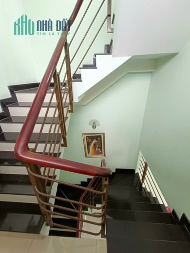 Nhà hẻm ô-tô cách 2 căn ra mặt tiền đẹp mới p.22 Bình Thạnh,5.9 tỷ 50m² 3.4x15m