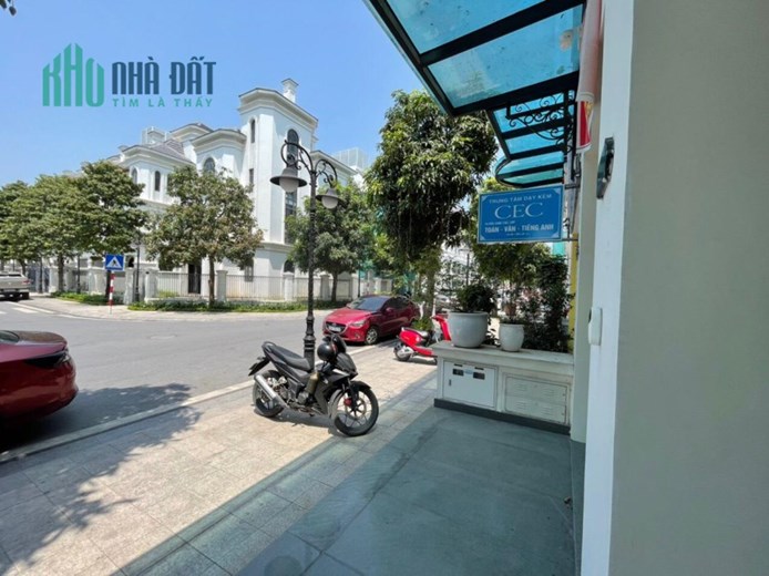 Chính chủ cho thuê Shophouse SB23 hai mặt tiền Vinhomes Ocean Park Gia Lâm, Hà Nội