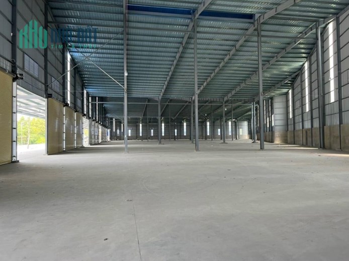 CHO THUÊ KHO XƯỞNG MẶT TIỀN NGANG 200m - DTSD: 10.000m2 - LỘ CONTAINER - PCCC AUTO - ĐIỆN 3 PHA