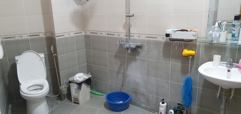 HIẾM QUẬN BA ĐÌNH PHỐ HOÀNG HOA THÁM 70M 4 TẦNG MT 5M 3 MẶT THOÁNG Ở NGAY GIÁ 5.99 TỶ lh 0975124520