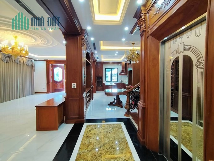 bán biệt thự, kiến trúc pháp sang trọng tại quận long biên, liên hệ:+840395589859