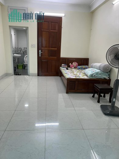 Bán nhà Nguyễn Văn Cừ 42m x 3T, LÔ GÓC, oto Kia đỗ cửa giá 3 tỷ 5 có TL. LH: 0936123469
