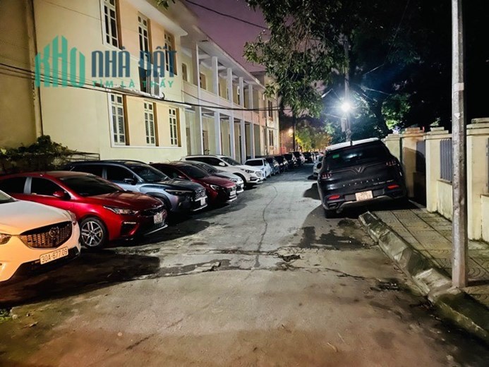 19/5 Văn Quán B.Á.N đất TẶNG nhà - 32m 4 tầng giá chỉ hơn 2 tỷ - Ô TÔ cạnh nhà