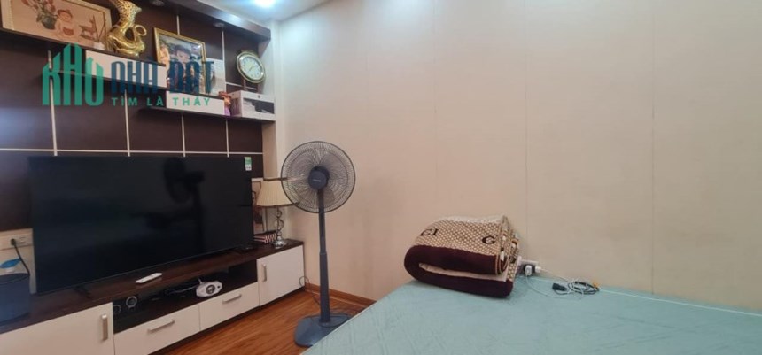 Bán căn nhà 91m2 phố Âu cơ, Tây Hồ Ngõ Ô tô đỗ cửa Lô góc Giá hữu nghị 7.2 Tỷ