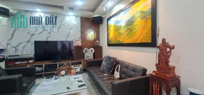 Bán nhà 96m2 phố Âu cơ, Tây Hồ ngõ Ô tô tránh 10m 2 thoáng Giá sốc 7.4 Tỷ