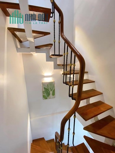 Nhà đẹp Quan Nhân, 4 tầng, 3 ngủ, đủ nội thất, nhỉnh 2 tỷ