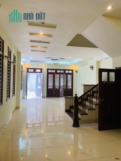 Bán nhà ngõ 55 ĐỖ QUANG, vỉa hè  ô tô tránh, 70m, 5T, MT 5.1m, 20.1 TỶ.