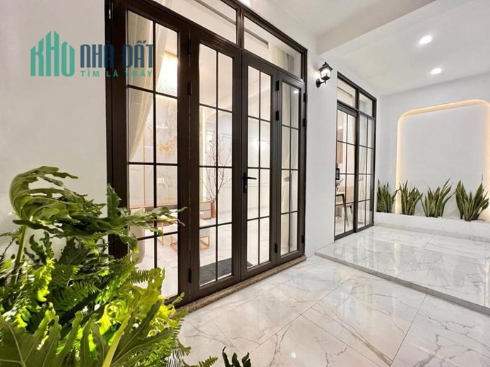 GẤP Cự Lộc 51m2, 4 ngủ, đủ nội thất, bán nhanh 4.7 tỷ