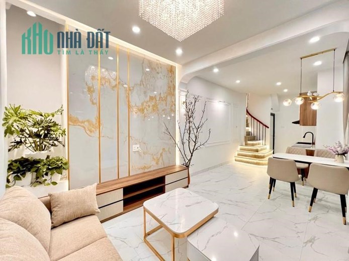 GẤP Cự Lộc 51m2, 4 ngủ, đủ nội thất, bán nhanh 4.7 tỷ