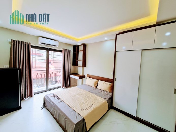 Bán ngôi nhà 40m2 Mặt phố Thụy Khuê, Tây Hồ Gara Ô tô tránh Mặt tiền rộng Kinh doanh vô địch 11.5 Tỷ