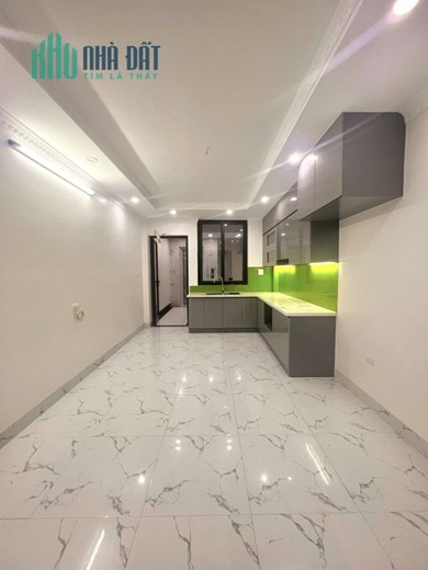 Bán ngôi nhà 43m2 Mặt phố Thụy Khuê, Tây Hồ Gara Ô tô tránh Mặt tiền đẹp Kinh doanh đỉnh 11.3 Tỷ