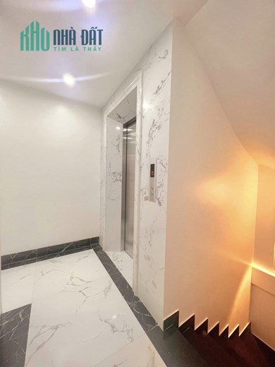 Bán ngôi nhà 43m2 Mặt phố Thụy Khuê, Tây Hồ Gara Ô tô tránh Vỉa hè rộng Kinh doanh vô đối 11.6 Tỷ