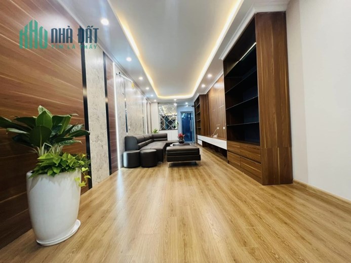 Bán căn nhà 45m2 Mặt phố Thụy Khuê, Tây Hồ Gara 2 Ô tô tránh Vỉa hè rộng Kinh doanh vô đối 11.5 Tỷ