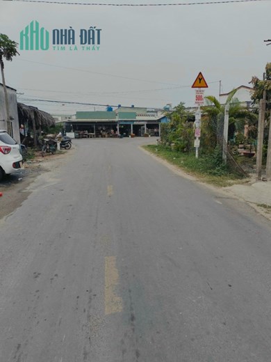 CẦN CHO THUÊ NHÀ MỚI XÂY Ở ẤP GIỒNG LỚN - XÃ MỸ HẠNH NAM - ĐỨC HÒA - LONG AN