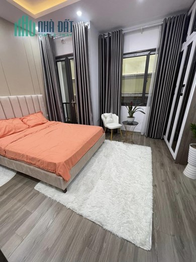 GỒNG LÃI CẦN BÁNKHU HIẾM NHÀ BÁN - CẠNH UBND NHÂN CHÍNH - CÓ BÃI ĐỖ XE OTO LH O338781688