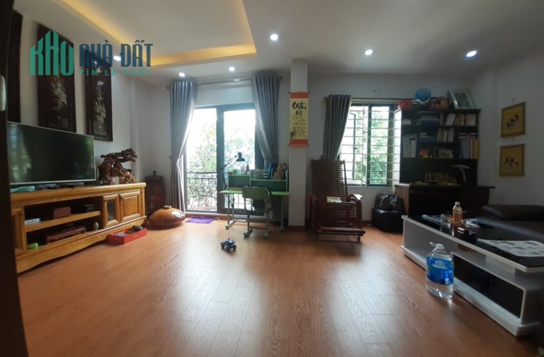 Chính chủ bán nhà phường Liên Mạc, Bắc Từ Liêm, 33m2 xây 4 tầng, mặt tiền 6m