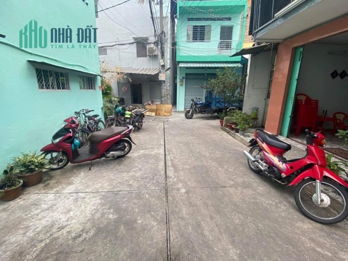 Chủ ngộp bán nhà nát Lò Siêu Quận 11 59m2 gần mặt tiền HXH chỉ nhỉnh 6 ty TL
