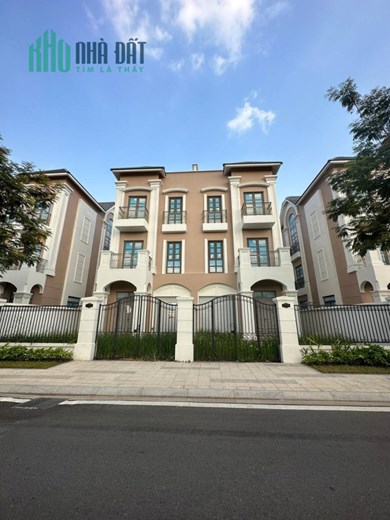 ☀️Cho thuê Shophouse Manhattan Vinhomes grand park 👉5 tầng👻 có Thang máy- 126m2: 10tr Thô nguyên