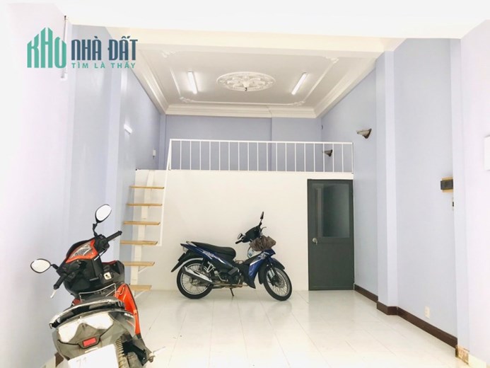 CẦN SANG MẶT BẰNG TRỐNG HOẶC SANG QUÁN