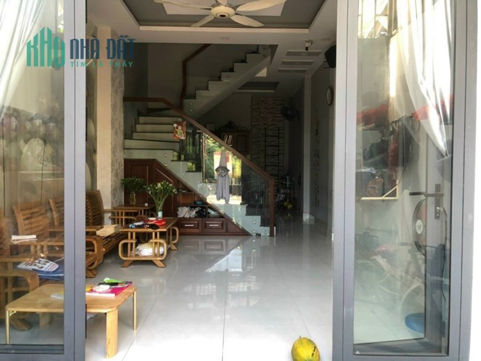 Cho thuê nhà hxh đường Bưng Ông thoàn phú hữu DT 52m đúc 2 lầu