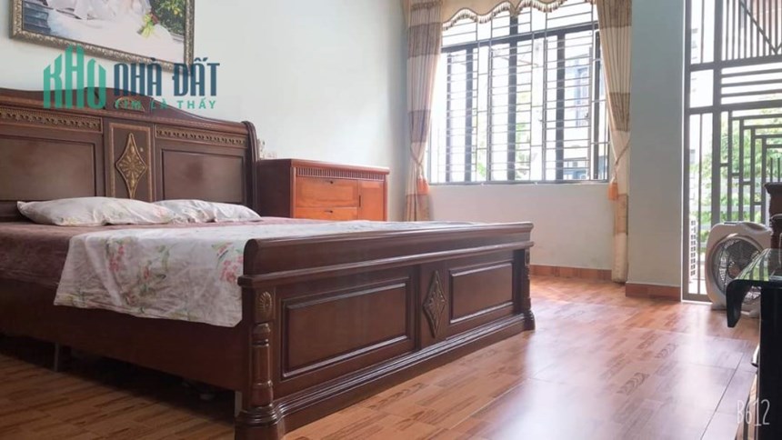 Bán nhà mặt ngõ to 7m, diện tích 78m 4 tầng GIÁ 5 tỉ khu dân cư cao cấp Nguyễn Văn Linh