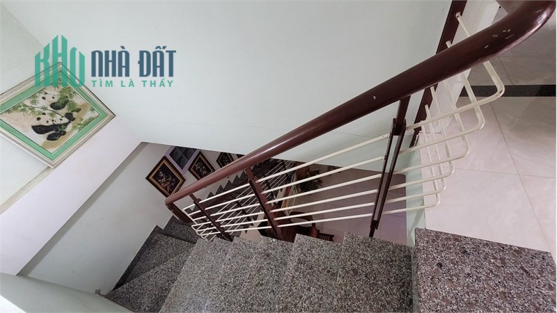 BÁN NHÀ 2T MẶT TIỀN MGUYỄN HỮU THỌ DIỆN TÍCH RÔNG 210M2, RỘNG 7M