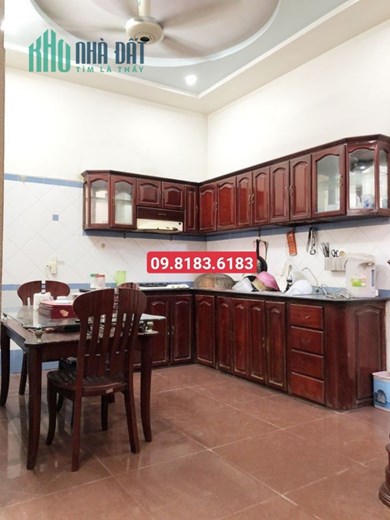 Bán nhà dân xây độc lập ngõ 140 Đình Đông, diện tích 55m 3 tầng, GIÁ 2.8 tỉ lô góc
