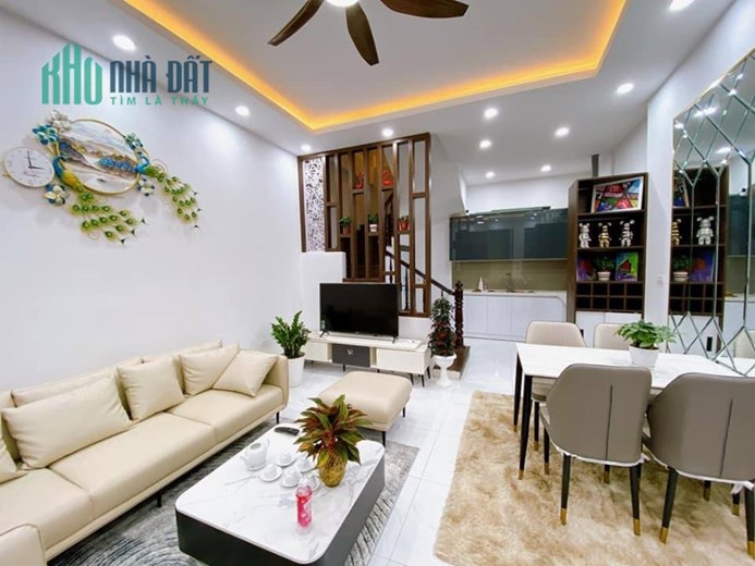 SIÊU GIẢM GIÁ 1 CĂN NHÀ NGÕ 1 NHÂN HÒA - 10M RA Ô TÔ - 2 THOÁNG 36.6M CHỈ 5.368 TỶ