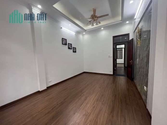 Ô TÔ ĐỖ CỬA - NGÕ QUAN CHỨC - Ở HAY VĂN PHÒNG TUYỆT VỜI - 2 THOÁNG TRƯỚC SAU