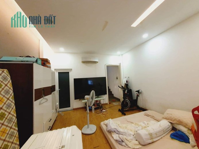 BÁN NHÀ 4 TẦNG, 55M2, HXT 10M, NGAY TT QUẬN 9, CHỈ NHỈNH 5 TỶ