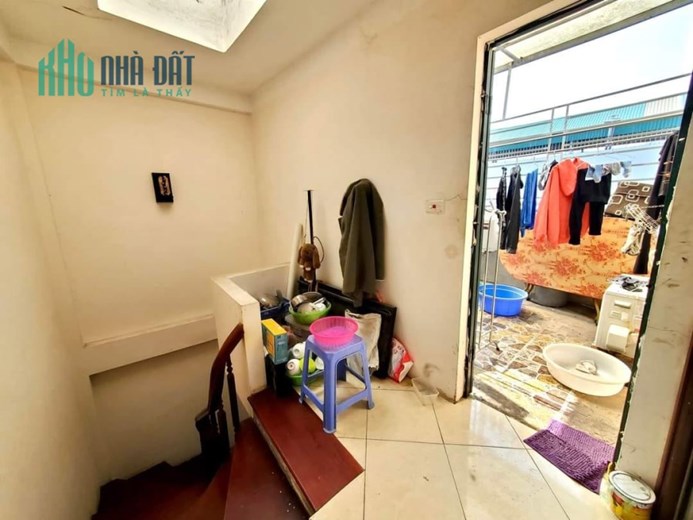SỐC! Phố Chính Kinh 6 tầng kinh doanh, ô tô, cho thuê 27tr/tháng, dtich 40m2, giá 4.8 tỷ