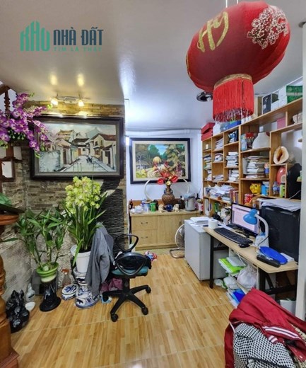 Bán gấp Nhà  phố Khâm Thiên  ÔTô 45m*4 tầng MT 4,3m chỉ 4,45tỷ