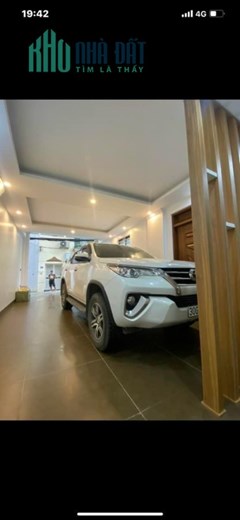 BÁN NHÀ PHỐ NGUYỄN VĂN CỪ 65M 6 TẦNG  CHỈ 9 TỶ, LÔ GÓC, THANG MÁY Ô TÔ VÀO NHÀ.