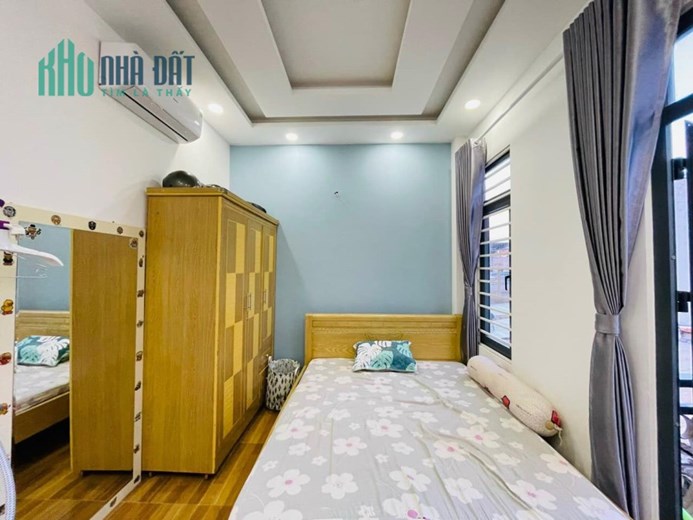 Bán nhà 4 tầng, 51 m2, hxh 6m, Huỳnh Văn Bánh, Phú Nhuận giá nhỉnh 7 tỷ.