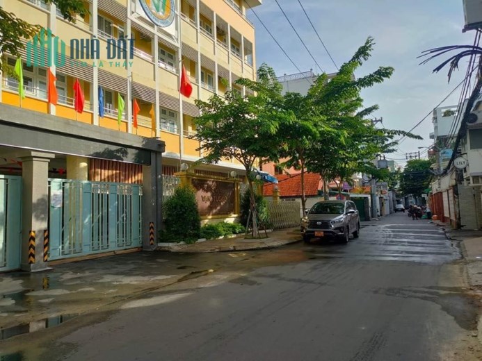 Bán nhà 4 tầng, 51 m2, hxh 6m, Huỳnh Văn Bánh, Phú Nhuận giá nhỉnh 7 tỷ.