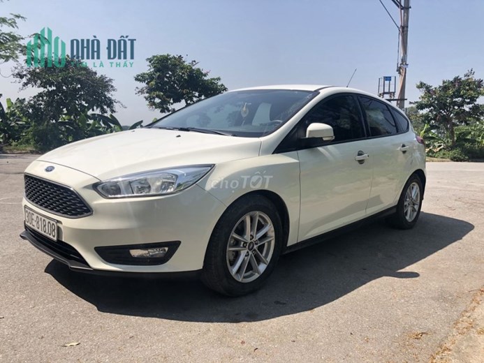 Bán xe Ford Focus Trend 2017 Trắng chính chủ, Biển HN đẹp Phường Hoàng Văn Thụ, Quận Hoàng Mai, Hà