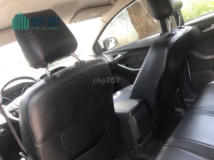 Bán xe Ford Focus Trend 2017 Trắng chính chủ, Biển HN đẹp Phường Hoàng Văn Thụ, Quận Hoàng Mai, Hà