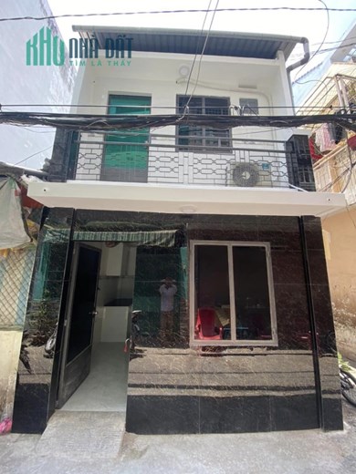 XE HƠI ĐỖ CỬA - GẦN BÀ CHIỂU - HÀNG XANH - SỎ NỞ HẬU NHẸ - GIÁ CHỈ 2.3 TỶ