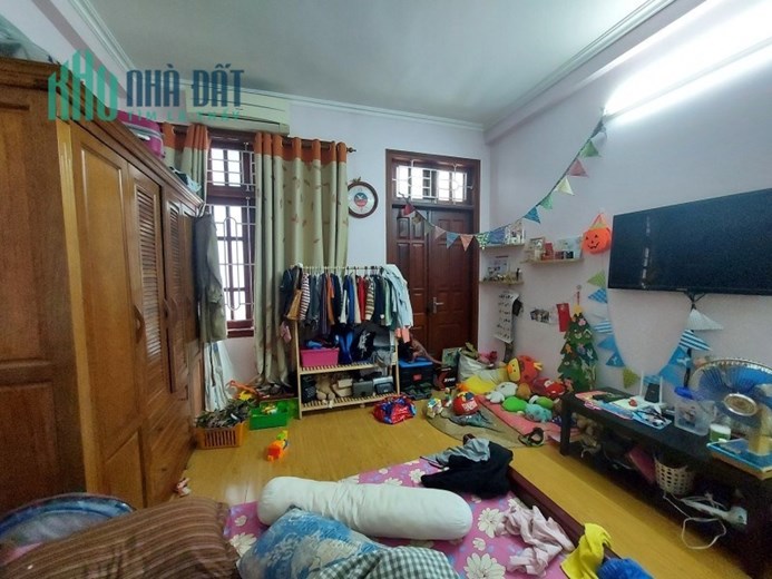 Phố Phan Đình Giót Thanh Xuân, 38mx5T MT 4m gần phố NHÀ ĐẸP ở ngay nhỉnh 4 tỷ lh0817606560