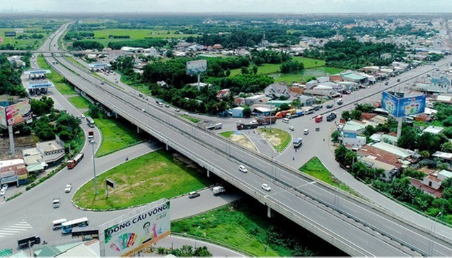 Xả Lỗ - Cần Bán Gấp Hơn 2,3 Sào Đất Vườn SHR