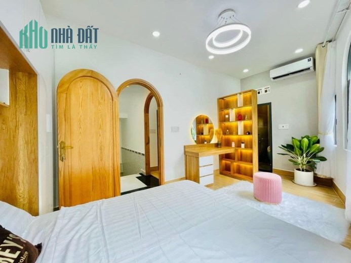 Siêu phẩm Villa Gò Vấp, nội thất xịn xò, Phạm Văn Chiêu, HXH, 4 tầng chỉ 5.9 tỷ TL