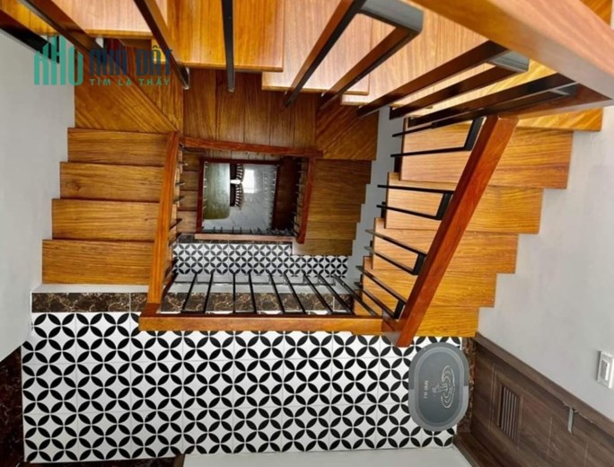 BÁN NHÀ LẠC LONG QUÂN – TÂY hồ nước, địa chỉ ĐẸP, NHÀ ĐẸP, Ô TÔ ĐỖ cửa ngõ, NGÕ THÔNG