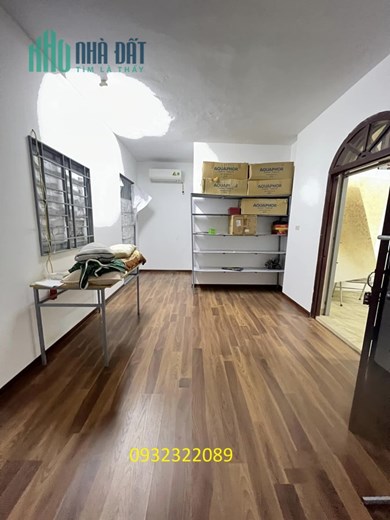 Nhà Đại Cồ Việt, Q.Hai Bà Trưng 200m2 - 3 tầng - Mặt tiền 12m - Ô tô đỗ trong nhà