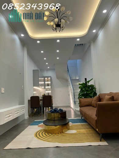 Bán nhà phố Yên Hòa, Cầu Giấy, 40m2, 5 tầng, tặng full nội thất, giá 4.95 tỷ.