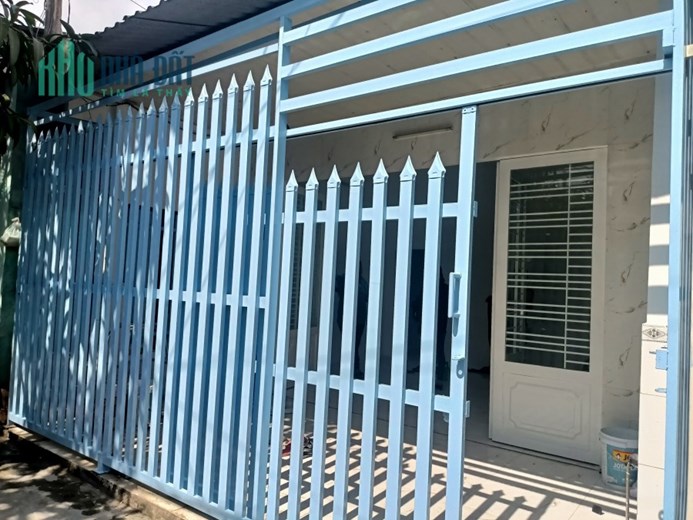 NHÀ HẺM ÔTÔ - SÁT CHỢ QUI ĐỨC - QUỐC LỘ 50 HUYỆN BÌNH CHÁNH -  DT 55m2 CHỈ 1.8 TỶ