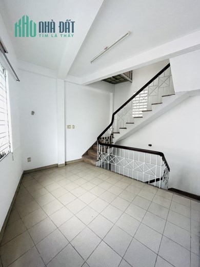 MTKD ĐỈNH - 4 LẦU - 150M2 SỬ DỤNG - NGANG 8M - CHO THUÊ 40TR/THÁNG - CHỈ 12.8 TỶ TL