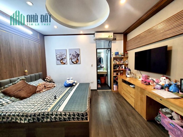 Bán nhà phố Phan Đình Giót, quận Thanh Xuân. 42m2 x 4 Tầng. NHÀ ĐẸP. Ô TÔ. 4 Tỷ. 0968084286