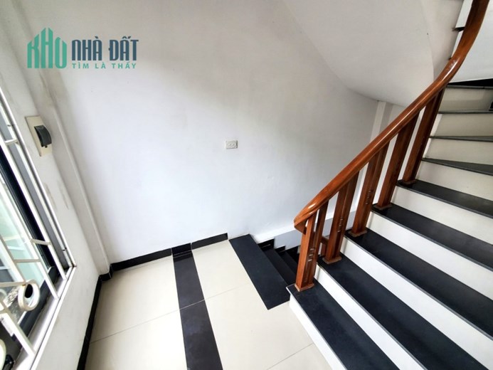 Bán nhà phố Phan Đình Giót, quận Thanh Xuân. 42m2 x 4 Tầng. NHÀ ĐẸP. Ô TÔ. 4 Tỷ. 0968084286